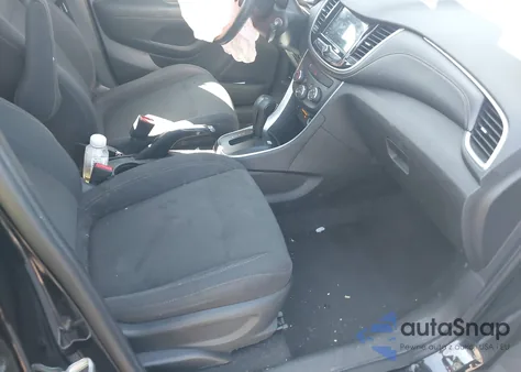 2018 Chevrolet Trax Ls z USA, uszkodzony, nr VIN 3GNCJNSB3JL310807